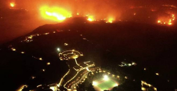 Vatra opasno prijeti Atini, na stotine evakuisanih 
