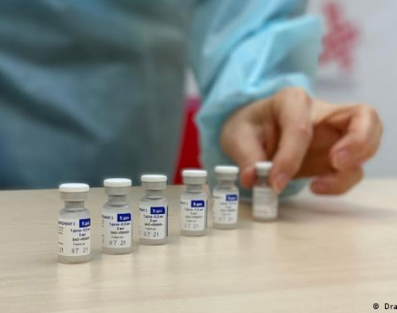 Vakcinacija prvom dozom AstraZeneke i Sinovaka u Banjaluci