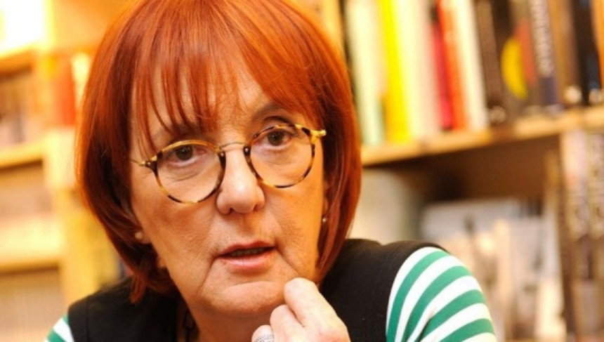 „Moj sin balavac u pedesetoj, čeka da mu majka crkne“