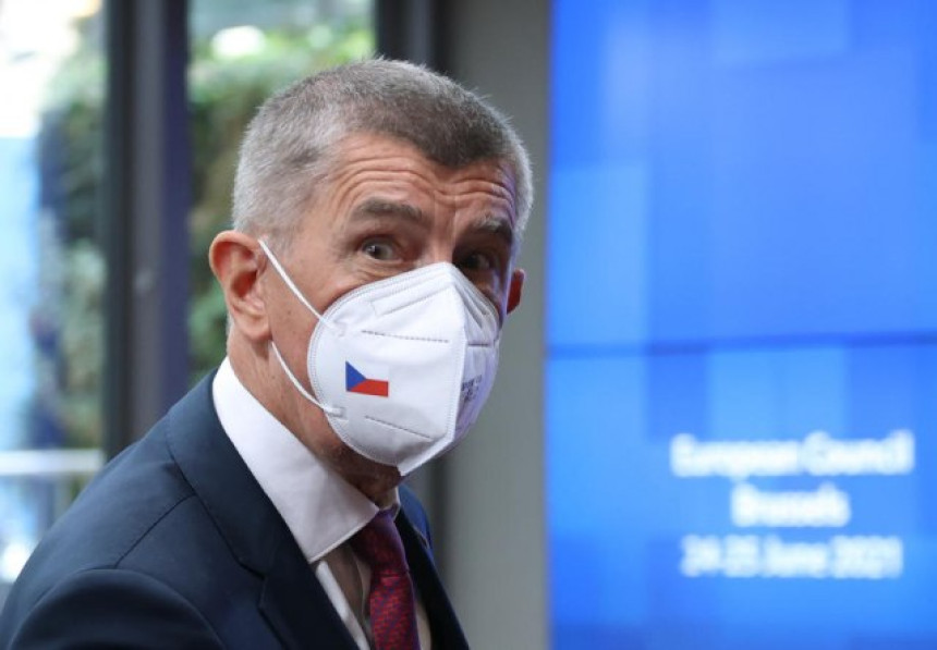 Jajima gađali premijera, morao da se sakrije