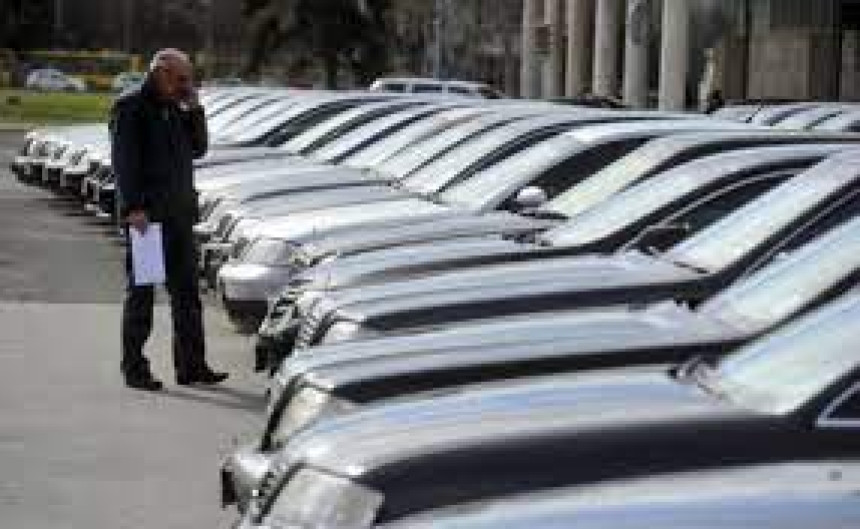 Zaustaviti bahatost vlasti i arčenje narodnog novca