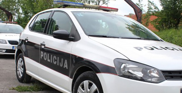 Dva lica poginula u sudaru dva vozila kod Bihaća