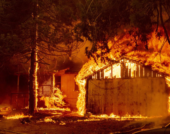 Пожар "Дикси" потпуно уништио град Гринвил