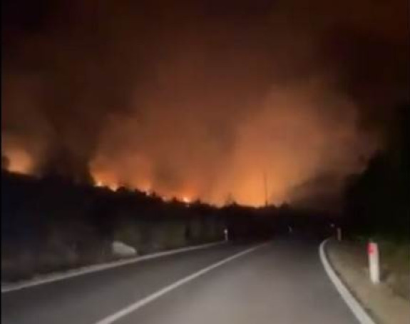 Došlo je do prekida saobraćaja prema Trebinju zbog požara