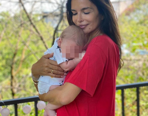 Raznježila prizorom: Severina postala baba-tetka!