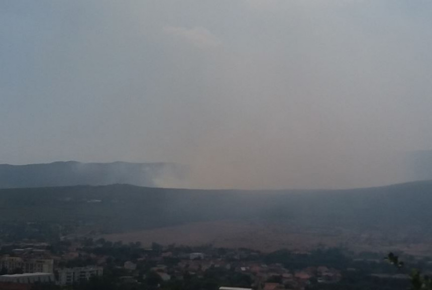Pod kontrolom požar u okolini Bileće