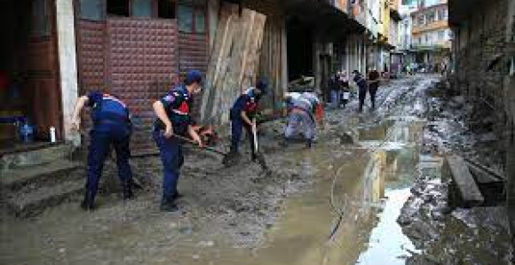 U Turskoj najmanje 40 ljudi poginulo u poplavama