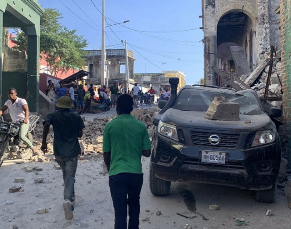 Tlo na Haitiju i dalje podrhtava, raste broj žrtava (VIDEO)