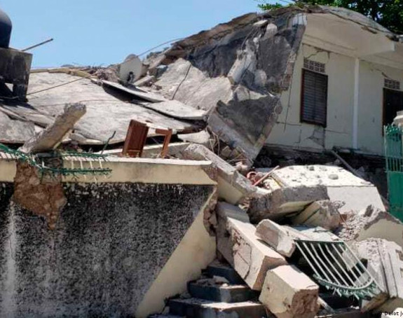 Haiti: Raste broj žrtava, poginulo više od 300 ljudi