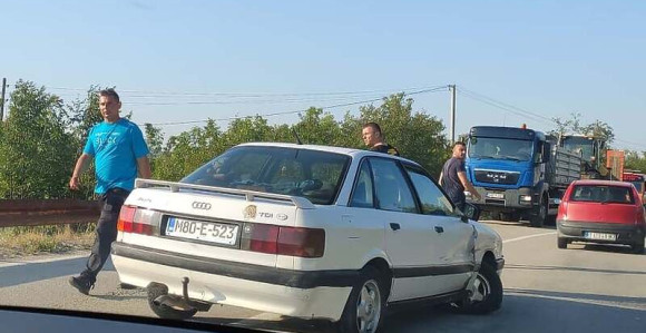 Udes u Gacku iz pravca Foče, velike gužve prema moru