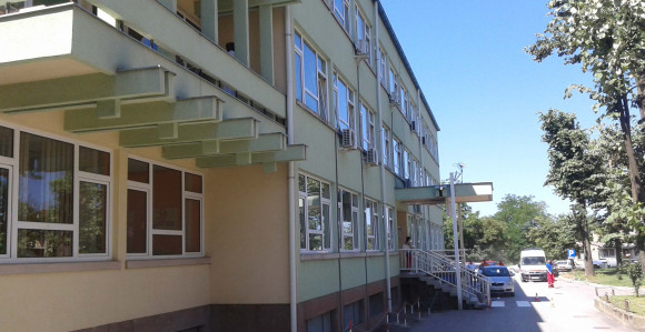 Prnjavor: Upao u Dom zdravlja, pa lupao sve redom