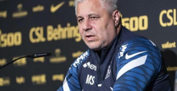 Igrači Kluža nakon poraza u ratu sa trenerom