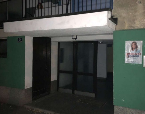 Plakati kojima se proziva poslanica Andrea Dorić