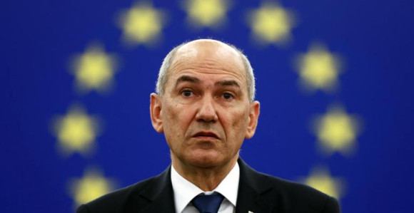 Demonstranti u Sloveniji napali premijera i ministra