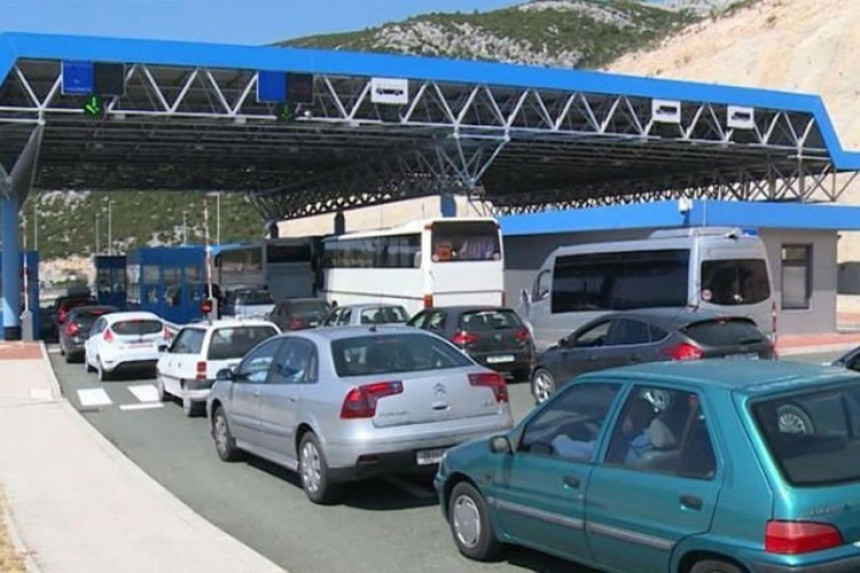 Pojačan saobraćaj iz BiH prema Hrvatskoj