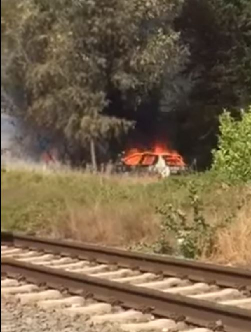 Čapljina: U požaru izgorjela četiri automobila
