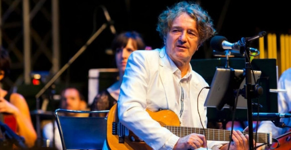 Bačen suzavac na Bregovićevom koncertu u Albaniji