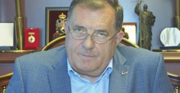 Kako se i očekivalo, Dodik pognuo glavu - Ide u Sarajevu