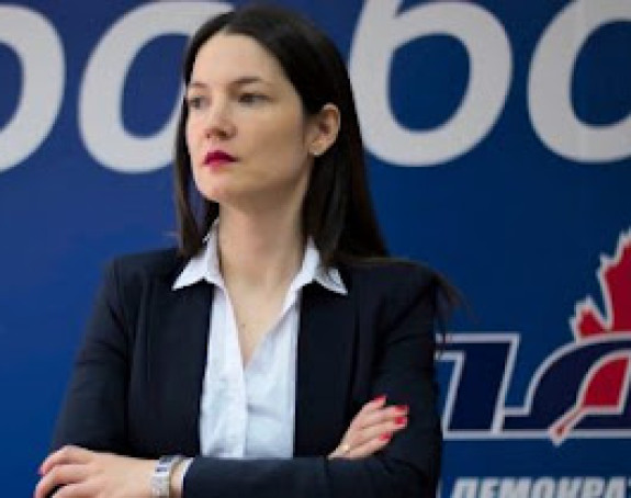 Zašto se pozivate na opoziciju kad smo po vašim riječima jadni?!