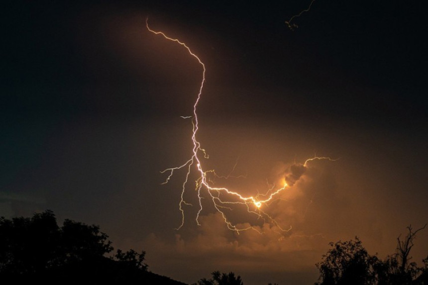 Žuto upozorenje za dijelove BiH zbog grmljavine