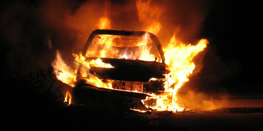 Шведска: У јавној гаражи изгорјело 200 аутомобила