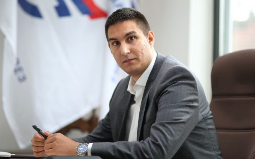Vlast Srpske ne prestaje da se u lice ruga građanima