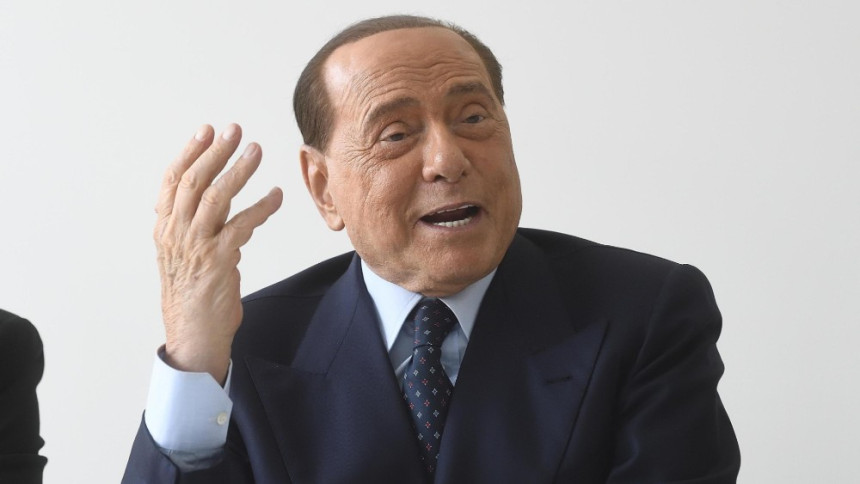 Silvio Berluskoni ponovo prebačen u bolnicu u Milanu