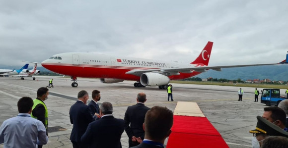 Turski predsjednik sa deleagcijom stigao u Sarajevo