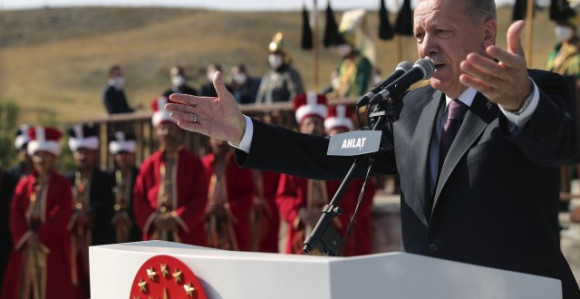 Erdogan prošetao Baščaršijom, Sarajlije oduševljene