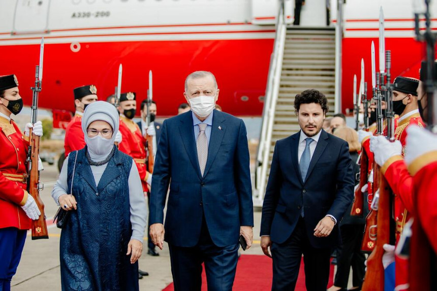 Turski predsjednik Redžep Erdogan stigao u Crnu Goru
