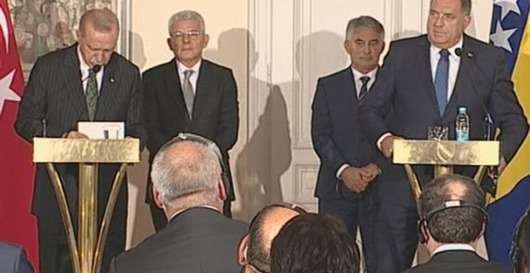 Sarajevska kapitulacija "malog Baje" i ulizavanje Erdoganu