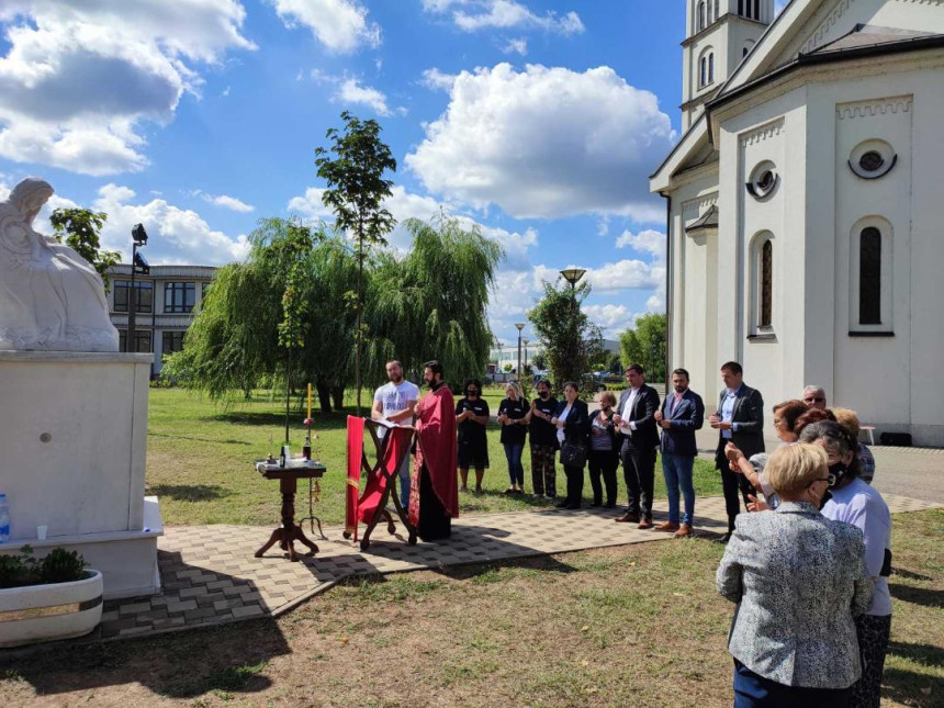 Превазићи препреке и подјеле да жртве нађу спокој и мир