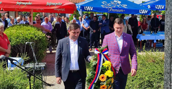 Наша обавеза је да не заборавимо херојски подвиг војника
