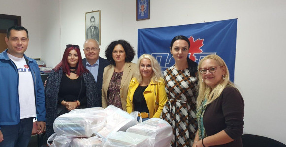 Donirani udžbenici podijeljeni i u drugim opštinama