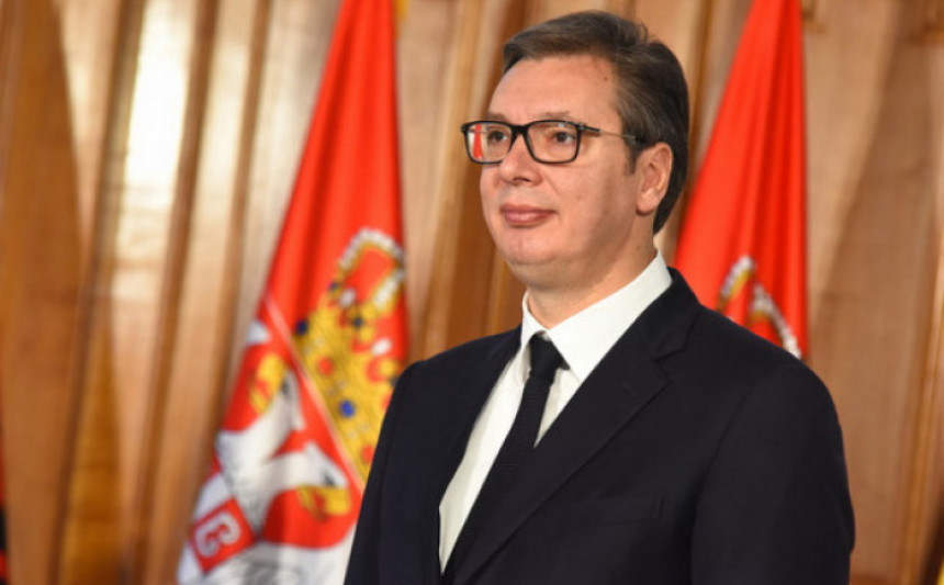 Vučić čestitao Joanikiju povodom stupanja na tron