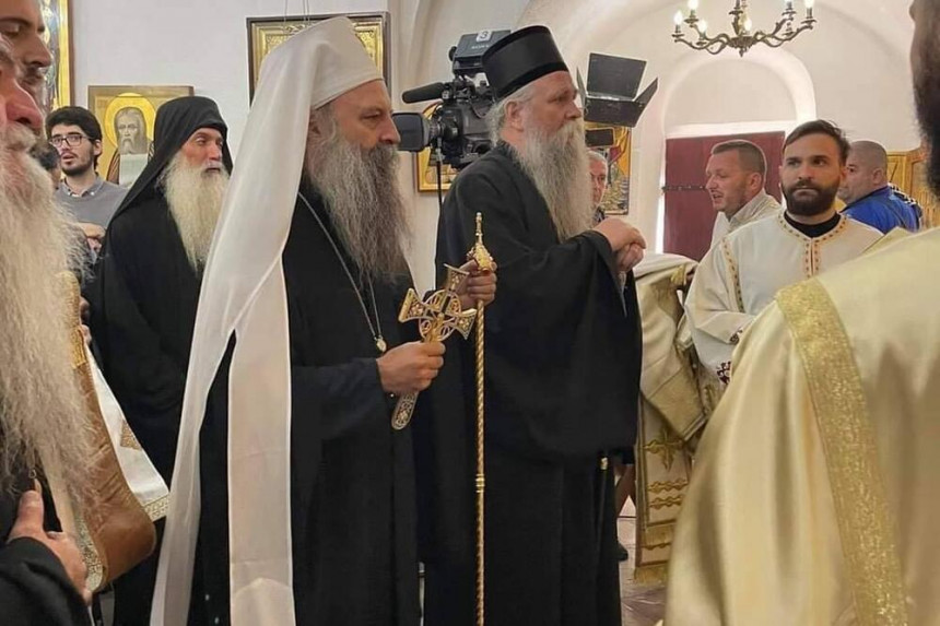 Устоличен митрополит Јоаникије у манастиру на Цетињу (ВИДЕО)