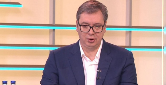 Vučić čestitao Krivokapiću u vezi ustoličenja Joanikija