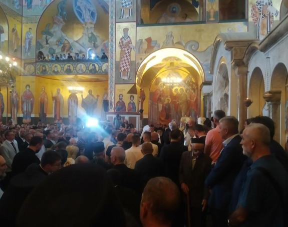 Завршена свечаност: Јоаникије, Порфирије, Кривокапић напустили храм у Подгорици