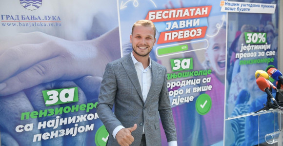 БЛ: Нове повластице за пензионере и средњошколце