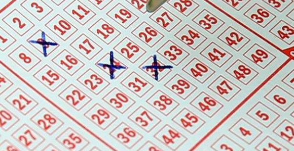 Prodavac ukrao kupcu dobitni tiket lutrije i pobegao!