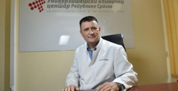 Đajić može da bira da ostane na čelu UKC ili na čelu SNSD