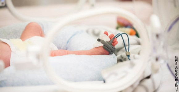 Saznala da su je zamenili u porodilištu kao bebu, sada tuži bolnicu za 2,9 miliona evra