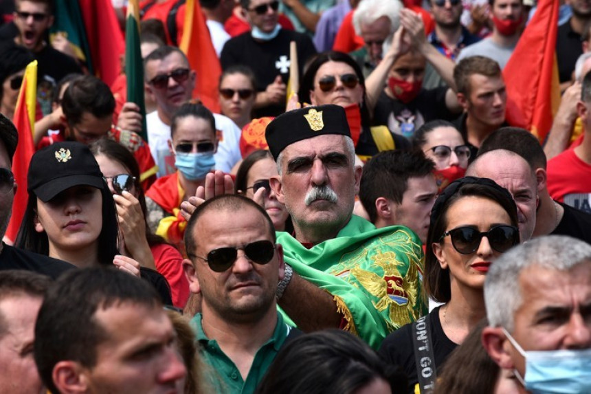 Antivladin protest završen na Cetinju