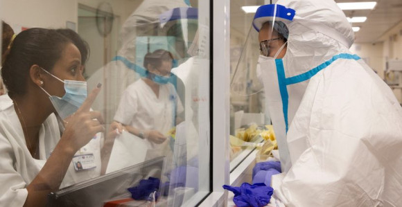 300.000 medicinara suspendovano jer nisu vakcinisani