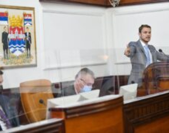 "I da Ajnštajn predloži budžet, oni ga neće podržati"