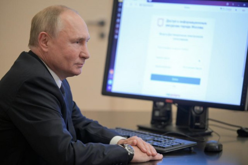 Прелиминарно: Послије Путина, поново Путин