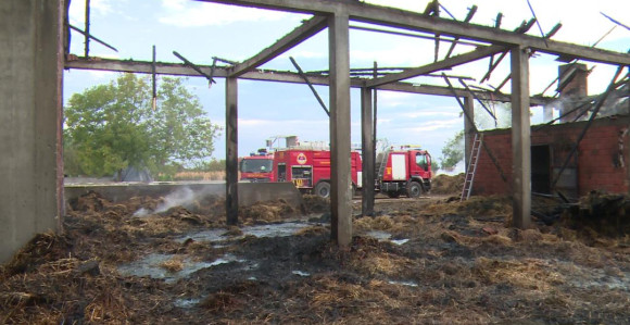 Izgorjela sjenara i dio pomoćne zgrade u Amajlijama kod BN