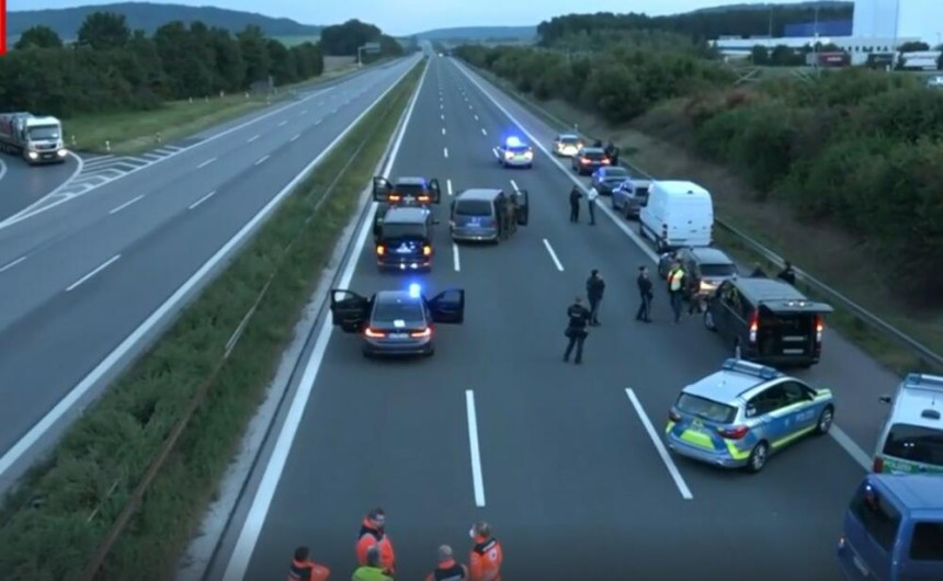 Državljanin Srbije napao putnike u autobusu