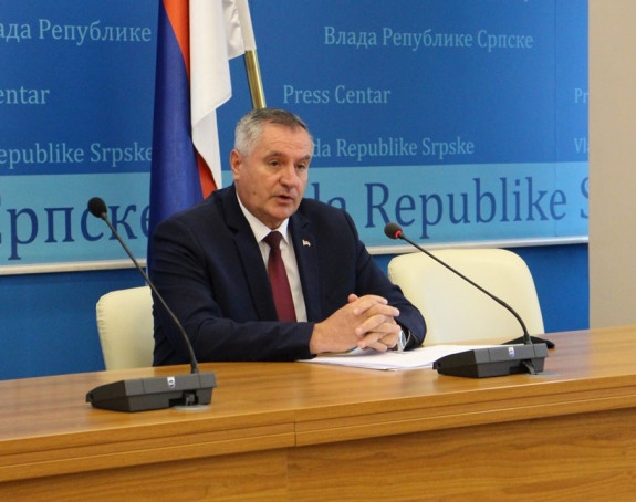 U planu drastično smanjenje plata, sindikat ogorčen