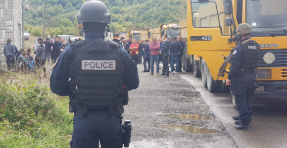Treća noć na Brnjaku i Jarinju protekla mirno
